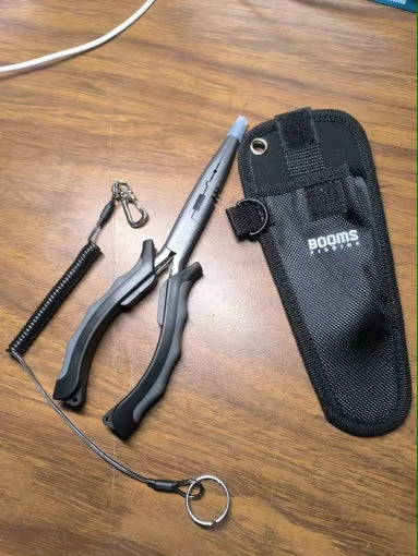 Multifunctional Fishing Pliers – Cut, Crimp & Grip with Ease!