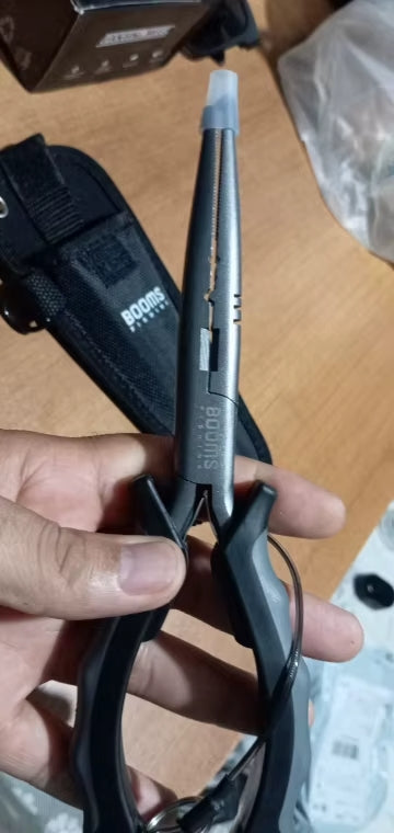 Multifunctional Fishing Pliers – Cut, Crimp & Grip with Ease!